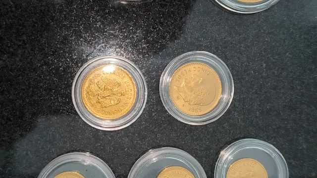 Moneda Oro 20 Pesos Mexicana Calendario Azteca