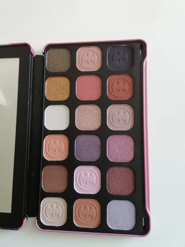 Palette Revolution Dangerous Love