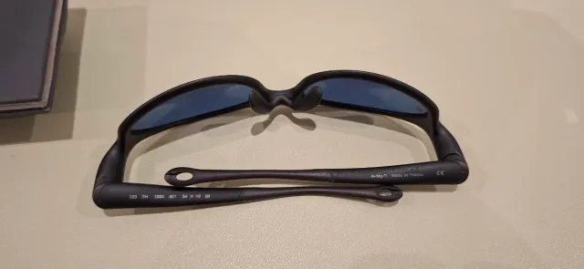 Gafas de sol Tag Heuer negras y azules