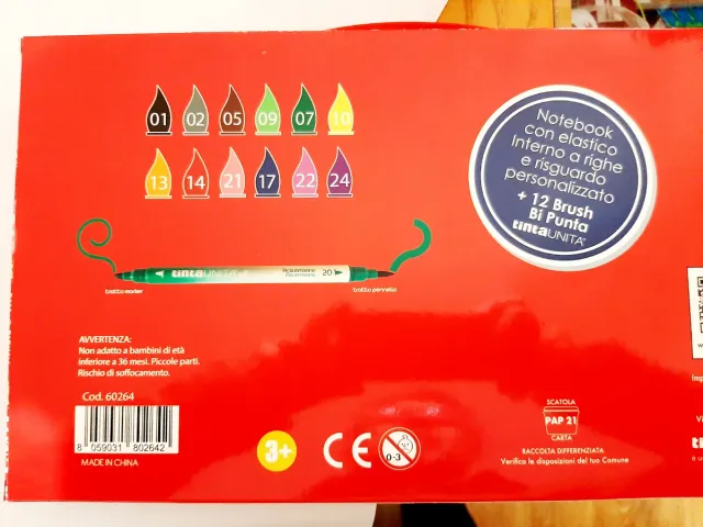 Set 12 pennarelli tintaUNITA Jeans + Notebook