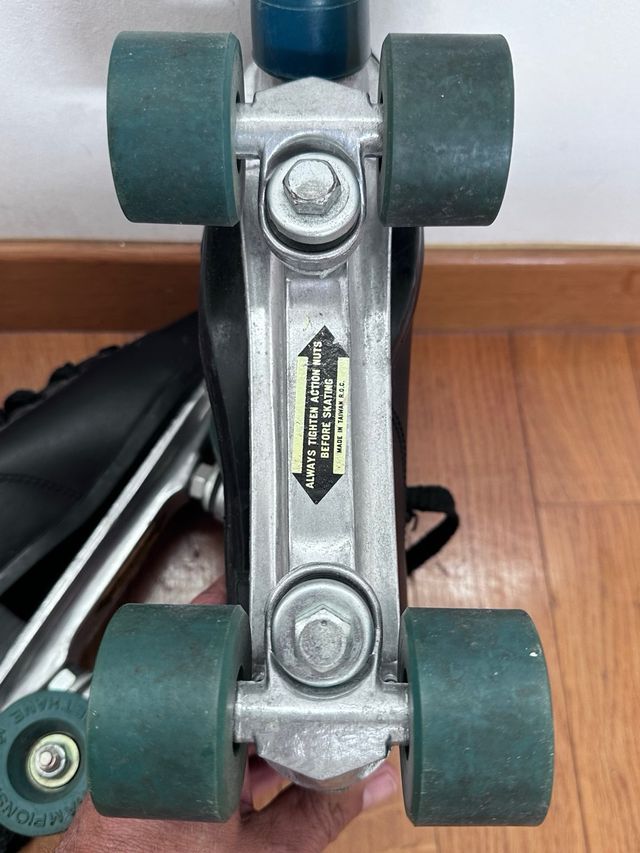 Pattini a rotelle vintage neri