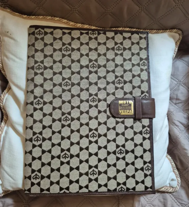 Carpeta Portafolios Vespa Moto Super Show