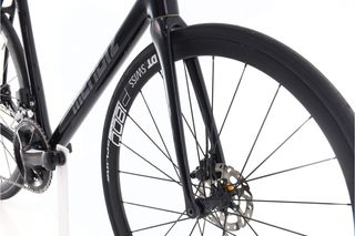 Mendiz F8 SL Di2 12V (carretera) t.54 Reacondicionada