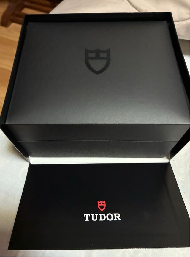 Reloj TUDOR Automático Acero-Caucho Negro/Rojo