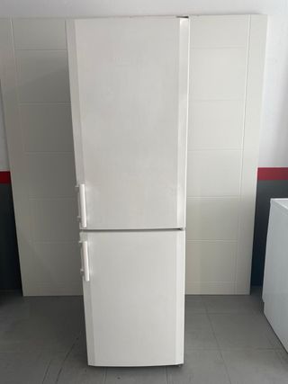 Nevera Liebherr 1.80m Blanca