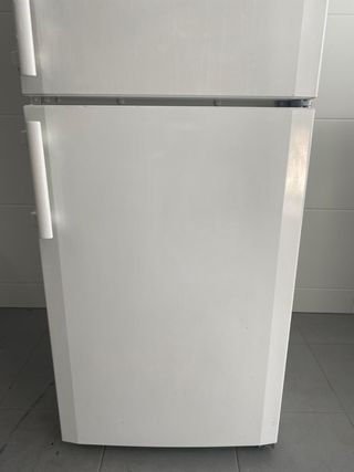 Nevera Liebherr 1.80m Blanca