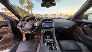 Jaguar F-Pace 2.0D AWD Type R 2016