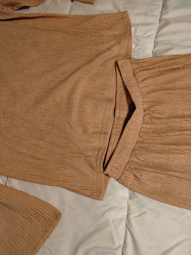 Conjunto beige pantalón y camisa T42-50
