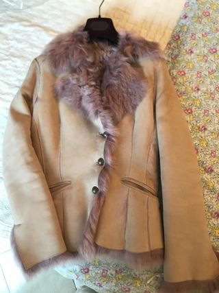 Montone donna beige con pelliccia rosa