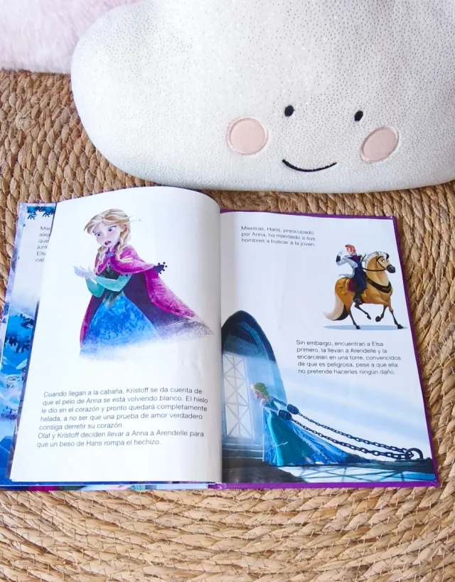 Puzzle y cuento Frozen