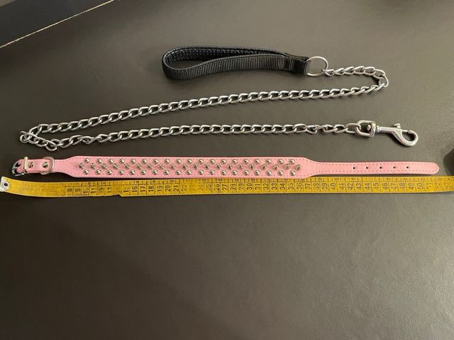 Collare rosa con borchie argento