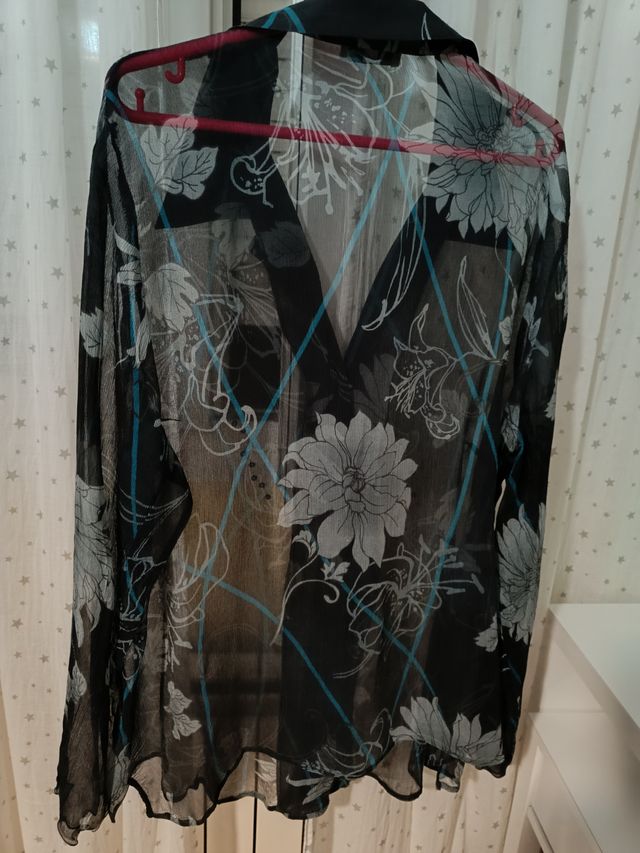 Lote de tres camisas  46/48 elegantes buen estado