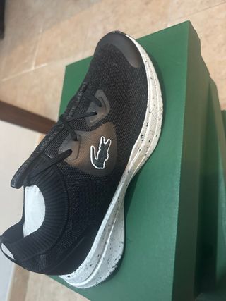 Zapatillas Lacoste Negras y Blancas