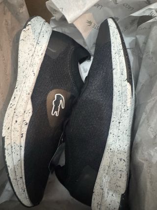 Zapatillas Lacoste Negras y Blancas