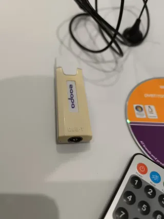 TDT Portátil USB con Mando y CD