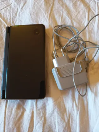 Nintendo DSi XL Negra