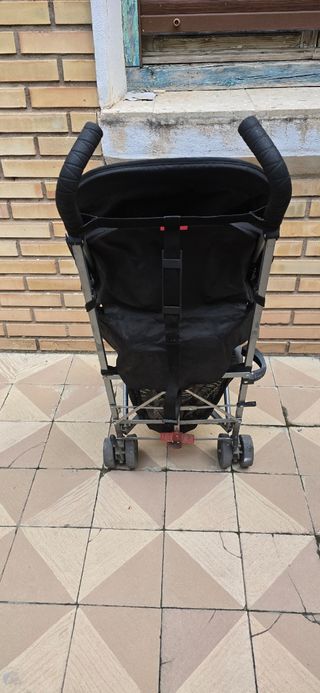 Silla de paseo Maclaren negra
