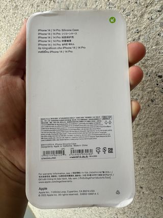 Custodia in silicone nera per iPhone 14