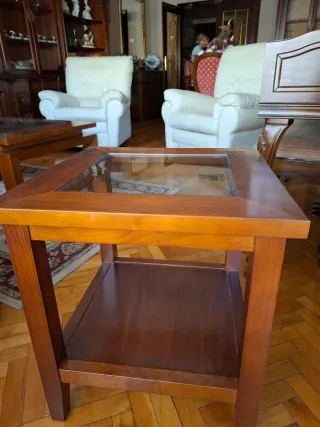 Mesa auxiliar madera y cristal