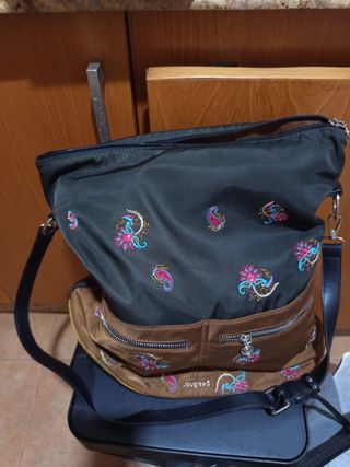 Bolso Desigual impermeable