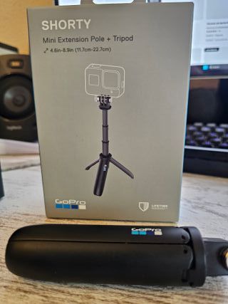 GoPro Shorty Mini Extension Pole + Tripod
