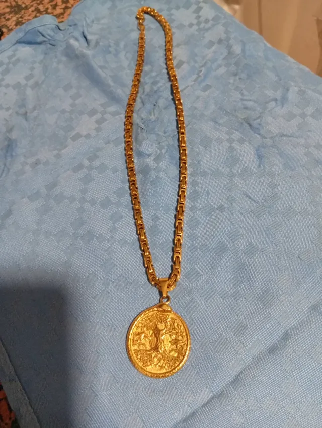 Collar con colgante árbol de la vida