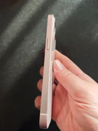 iPhone 13 per pezzi di ricambio