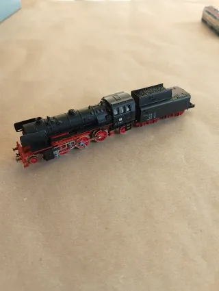 Locomotora ARNOLD