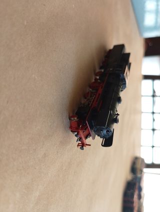 Locomotora ARNOLD