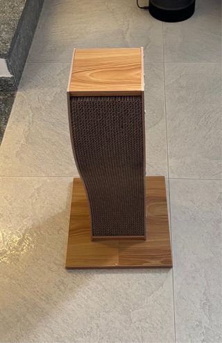 Tiragraffi in cartone e legno