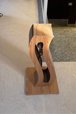 Tiragraffi in cartone e legno