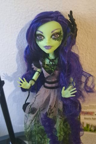 Amanita Nightshade Monster High Boneca
