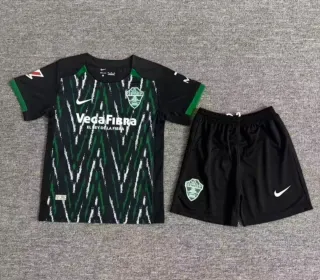Camiseta y pantalón corto Nike fútbol