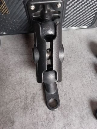 Soporte GPS moto con llave seguridad