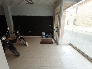 Local comercial en venta en Tomelloso