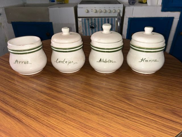Botes de cerámica para cocina