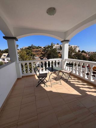 Casa pareada en alquiler en Torrequebrada en Benalmádena