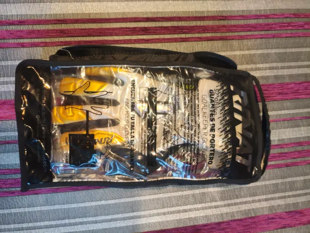 Guantes de portero Rinat Xtreme Talla 7 alta gama