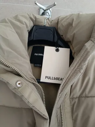 Cazadora acolchada Pull&Bear beige Talla XS