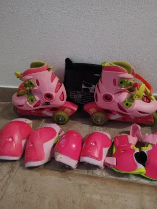 Pattini e protezioni bimba rosa