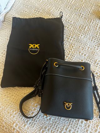 Bolso Pinko Negro y Dorado