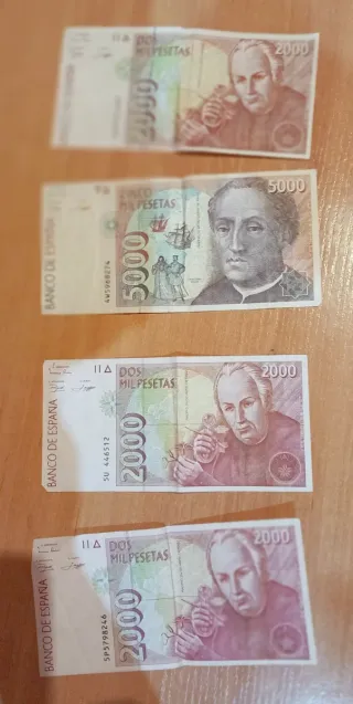 Billetes 2000 y 5000 pesetas (2+1)