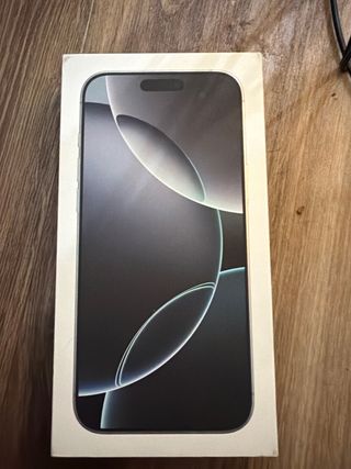 iPhone 16 Pro Max 256GB Titanio Bianco