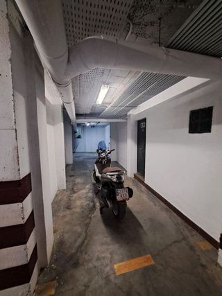 Garaje en venta en Camas