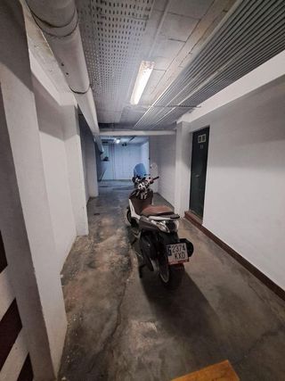 Garaje en venta en Camas