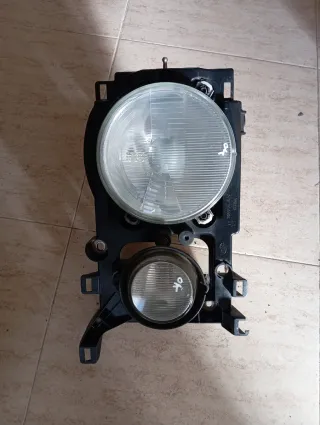 Faro derecho Nissan Terrano II R20 Maverick