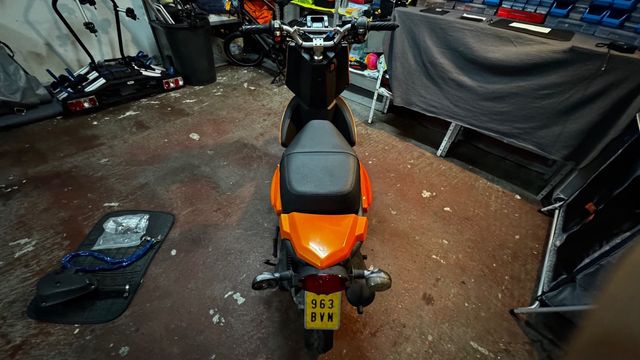 Moto Minelli DEF500 FUN 50 Naranja