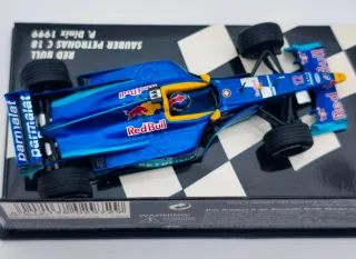 RED BULL SAUBER PETRONAS C 18 1999 1/43 MINICHAMPS