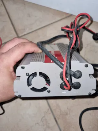 Caricabatterie per moto