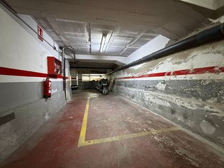 Garaje en venta en Centre en Castelldefels